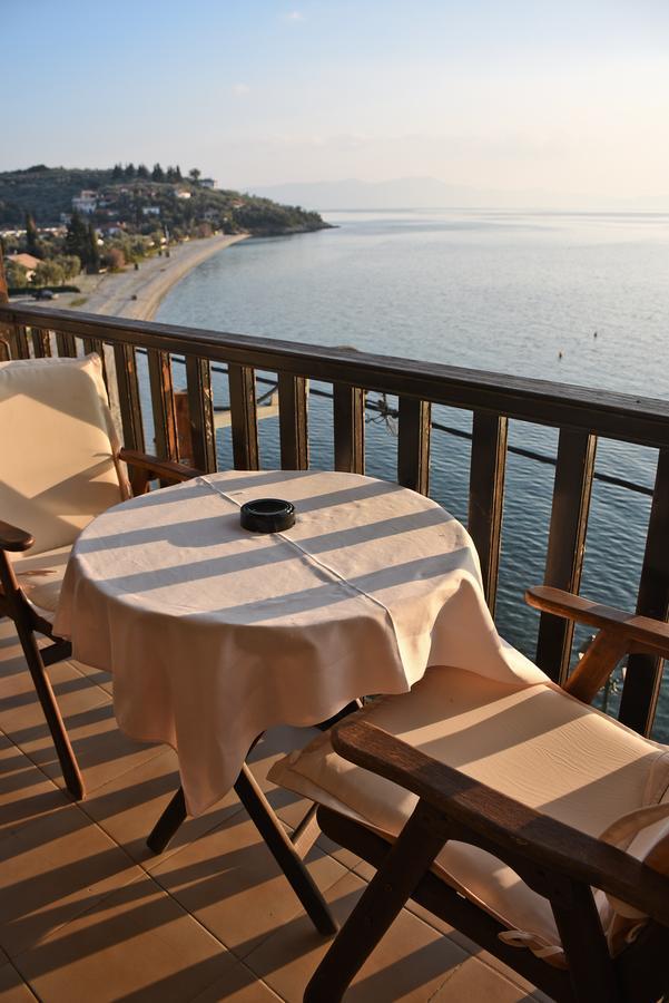 Maistrali Hotel Afissos Exterior photo